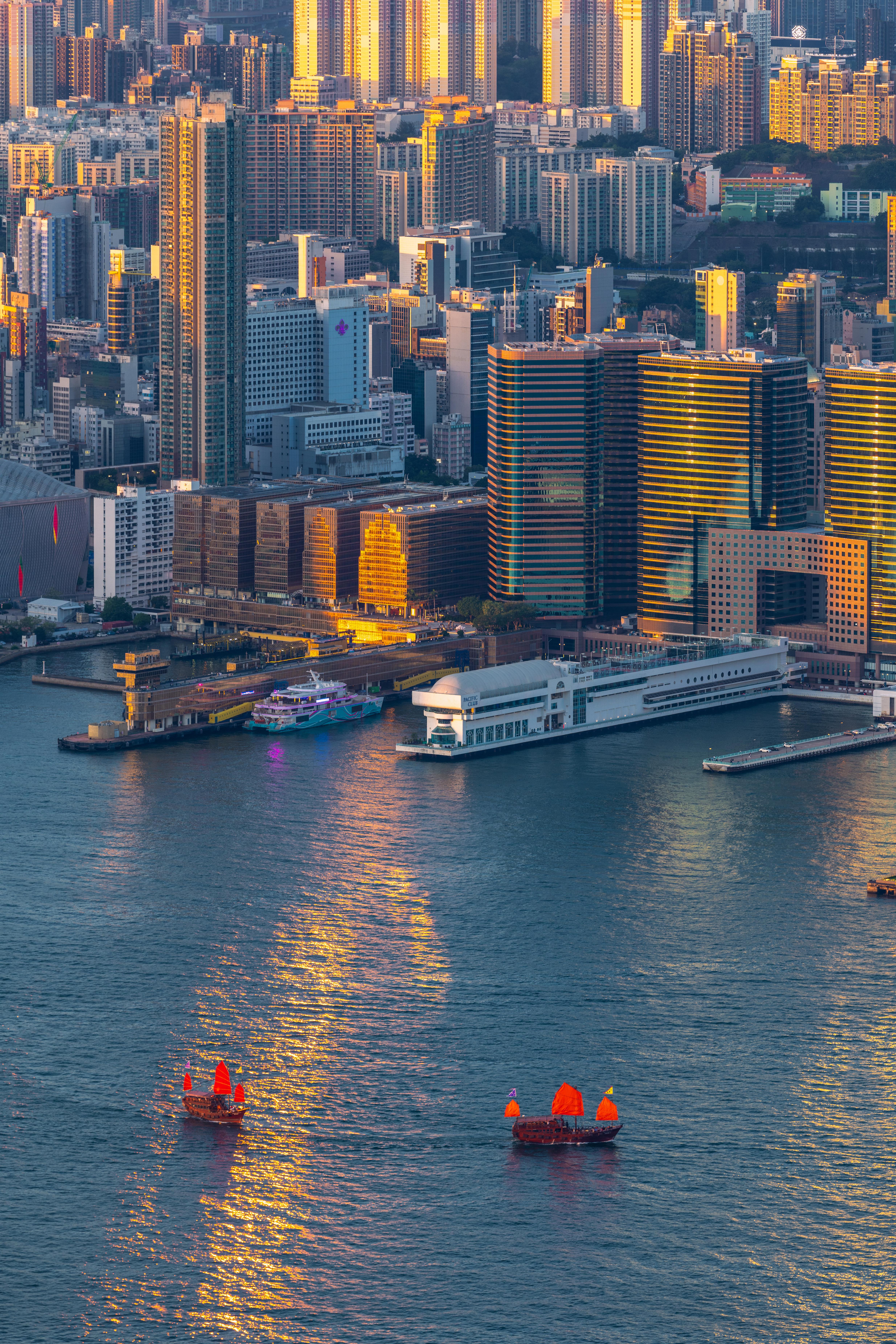 糾結(jié)要不要拿香港身份？